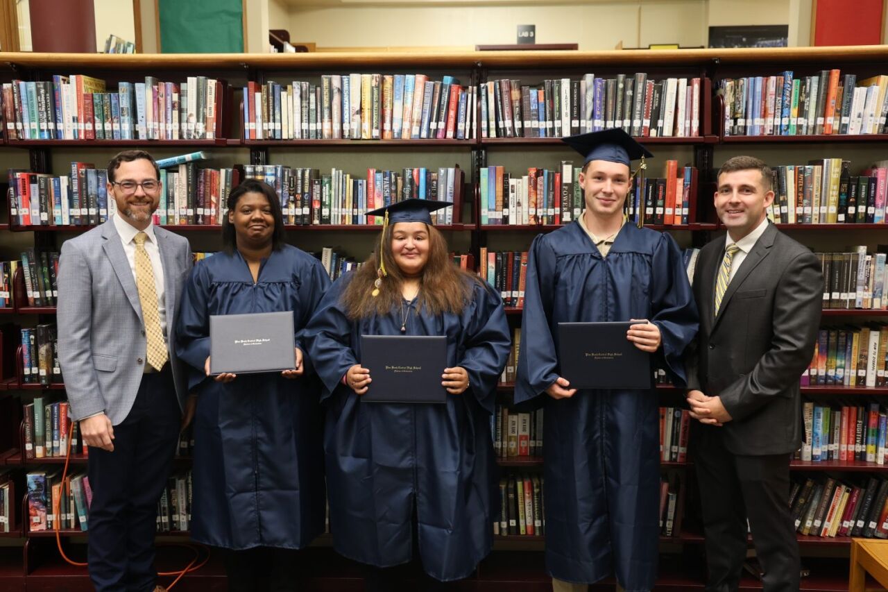 Pine Bush Celebrates Summer Graduates