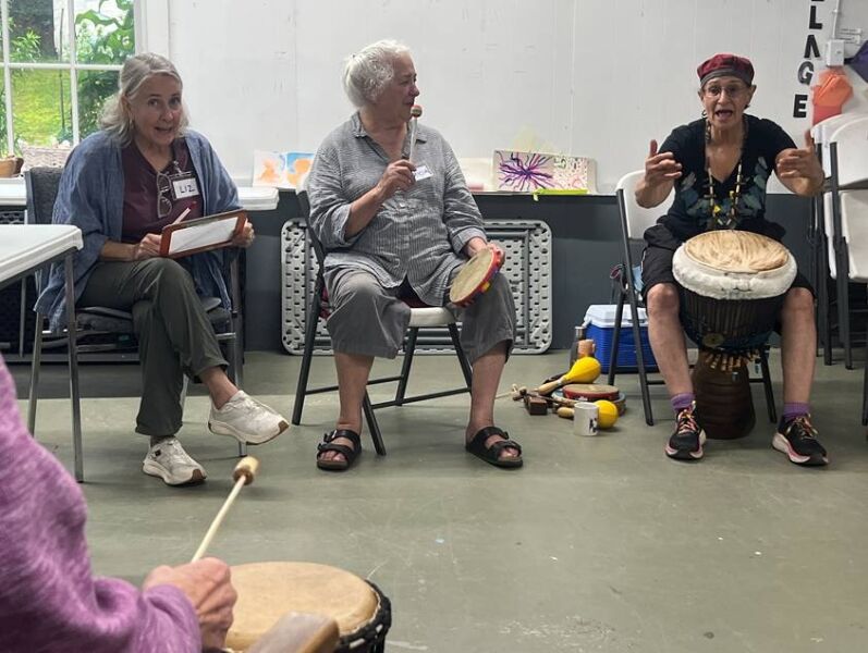 Zelda aka Judith Z. Miller leads a workshop. (Photo by Tania Barricklo)