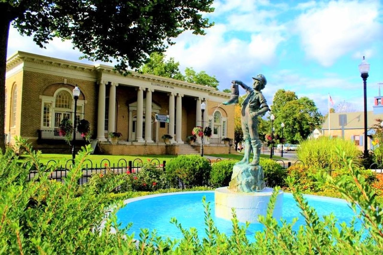 Hunt Memorial Issues Return