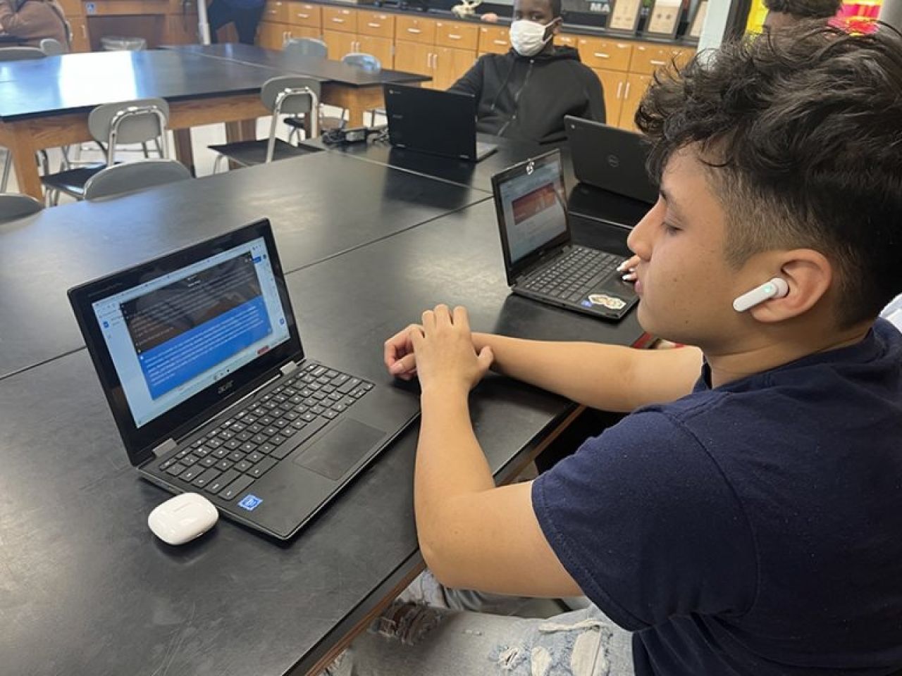 Pine Bush Increases Language Skills Using Translator Earbuds