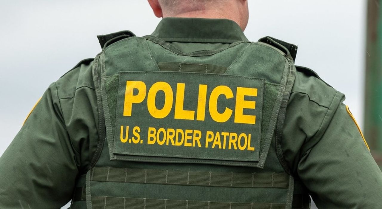 No Sheltering Migrants in Crawford, Board Reminds Residents