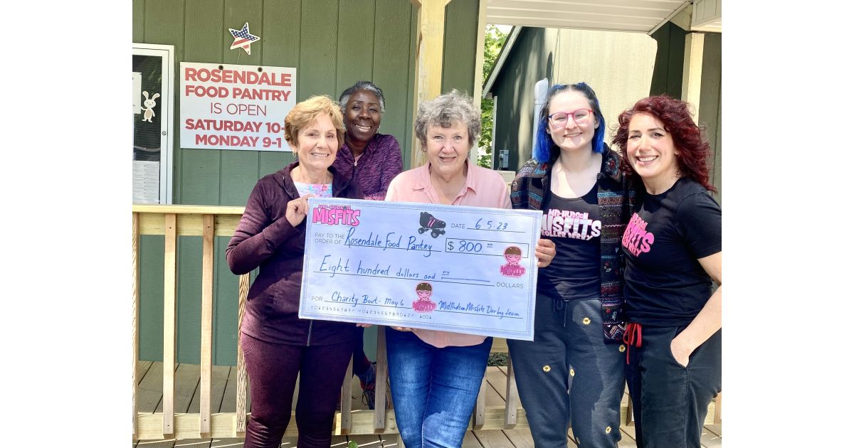 Local Roller Derby Team Donates to Rosendale Food Pantry