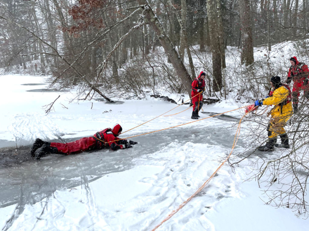 Rangers Practice Ice Rescue at Bashakill