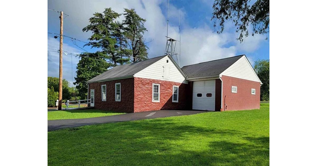 Marbletown Board Holds Vote on Firehouse, Old School Sale