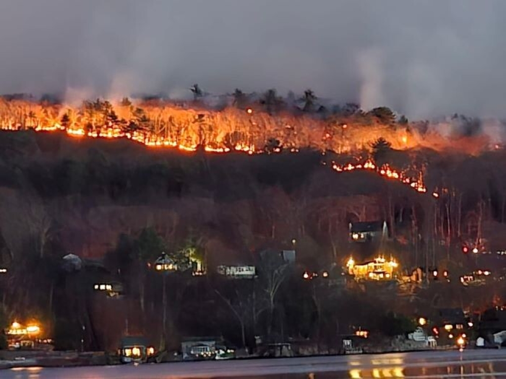 Teen dies in Greenwood Lake wildfire