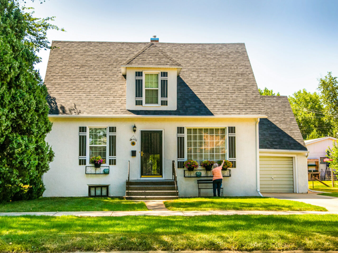 Real Estate Heats Up for Spring
